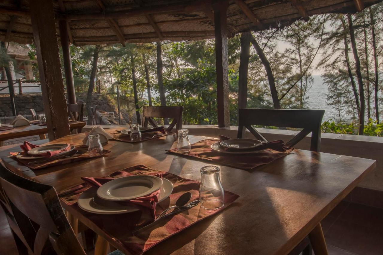 Red Earth - Gokarna 3* Ankola