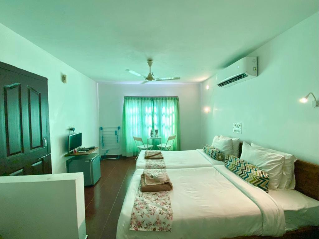 Red Earth - Gokarna Hotel